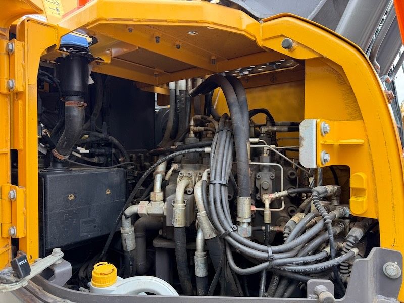Volvo ECR 235 E