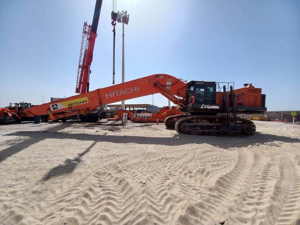 Hitachi EX1200-7 Longreach 28m (Saudi Arabia)