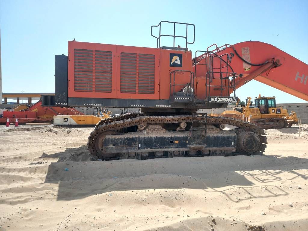 Hitachi EX1200-7 Longreach 28m (Saudi Arabia)