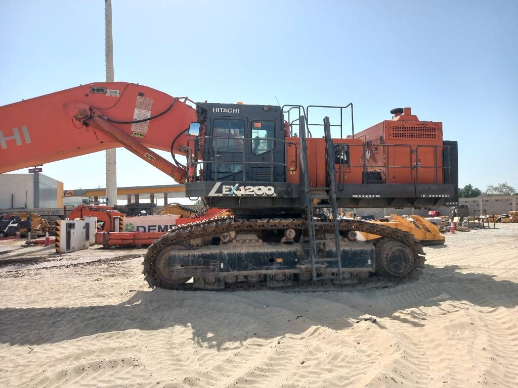 Hitachi EX1200-7 Longreach 28m (Saudi Arabia)