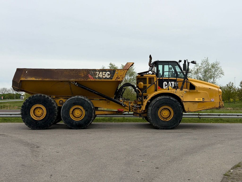 Caterpillar 745C