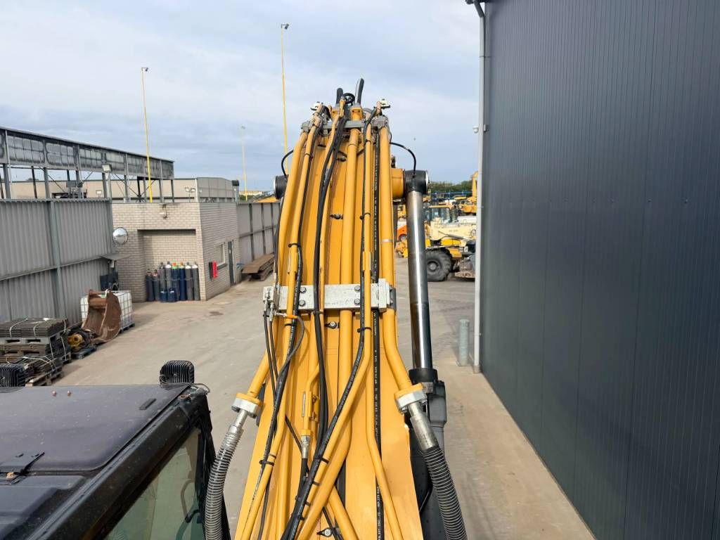 CAT 329E LN
