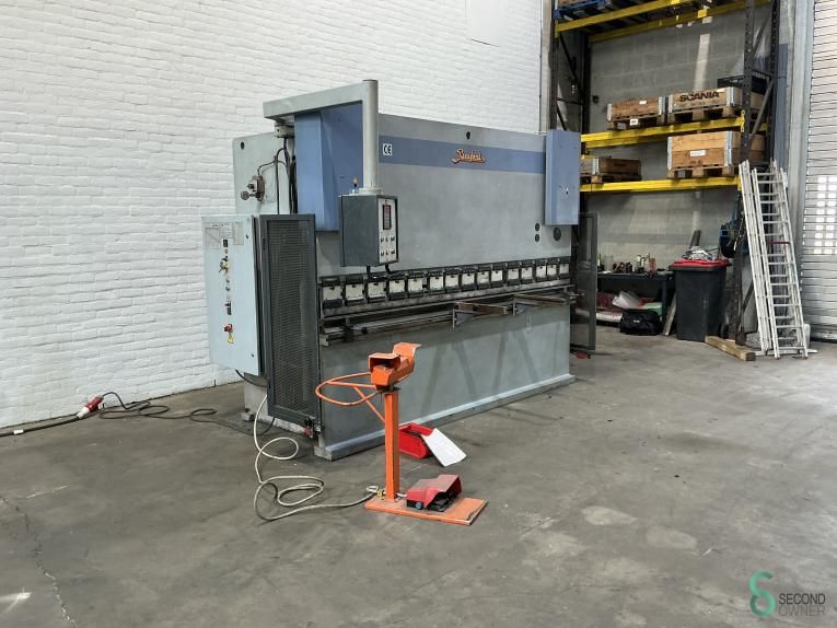 Press brakes Baykal APH 3108 x 160 2001