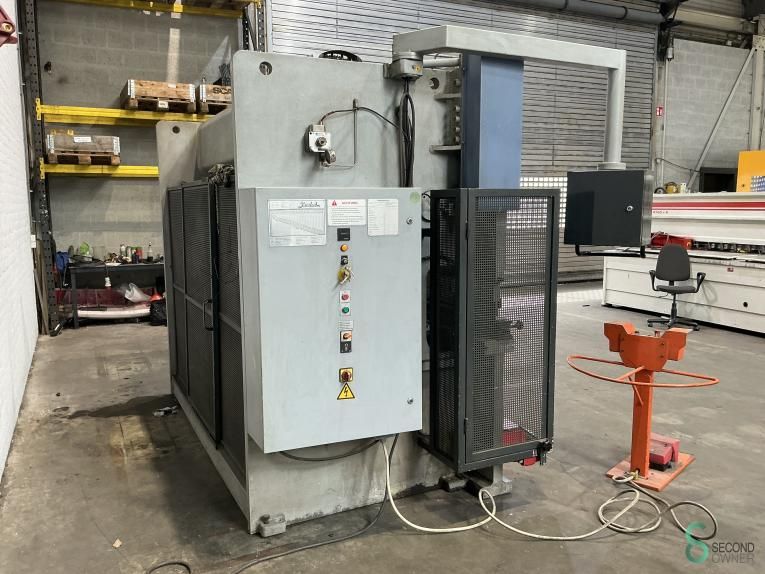 Press brakes Baykal APH 3108 x 160 2001