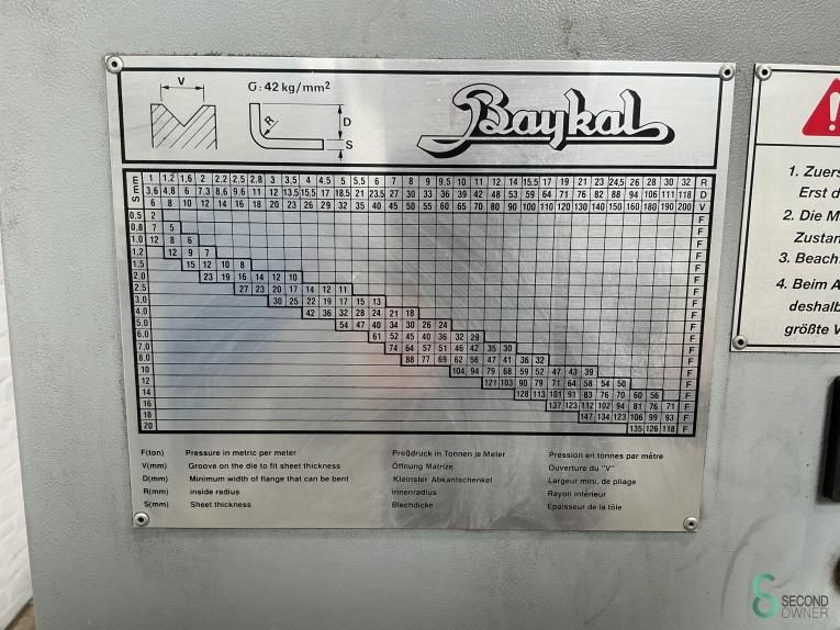 Press brakes Baykal APH 3108 x 160 2001