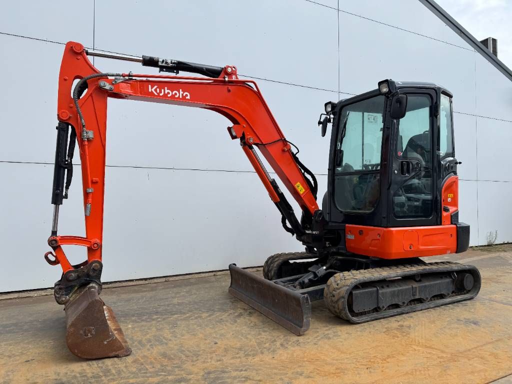 Kubota KX037-4 - Hammer Lines / Quick Coupler