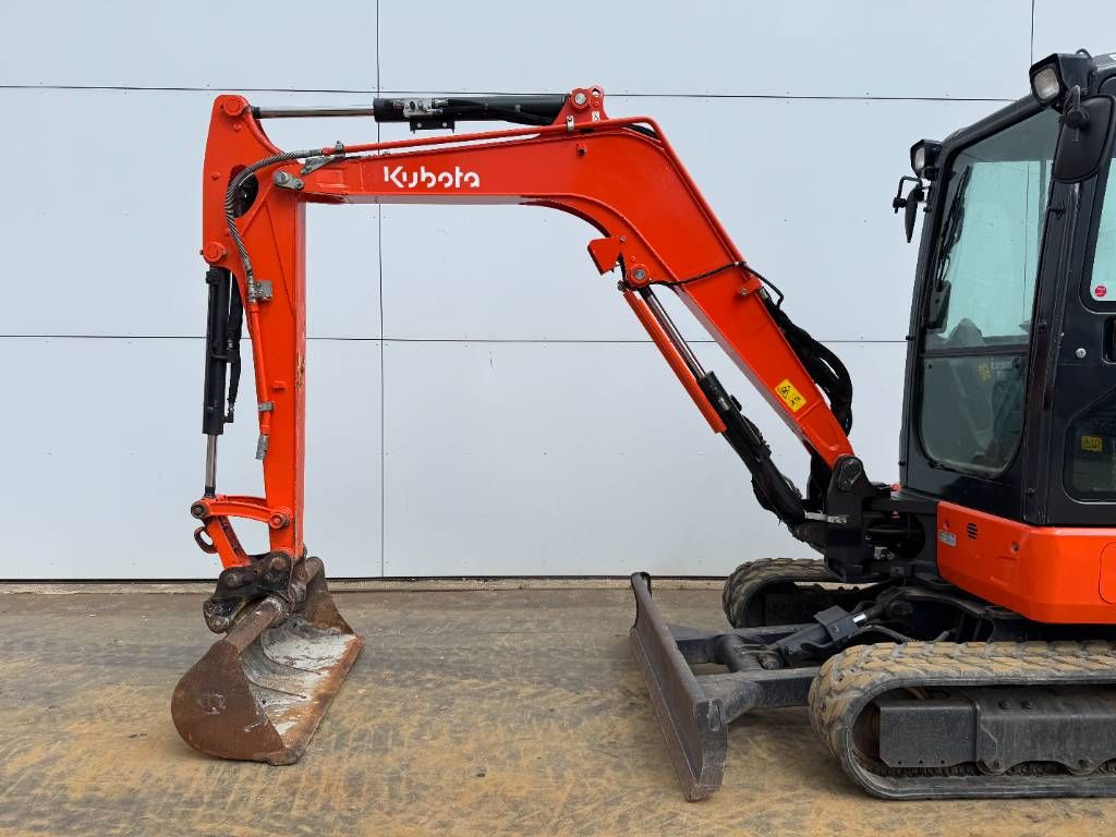 Kubota KX037-4 - Hammer Lines / Quick Coupler