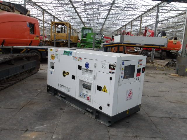 3x noodstroom aggregraat / generator