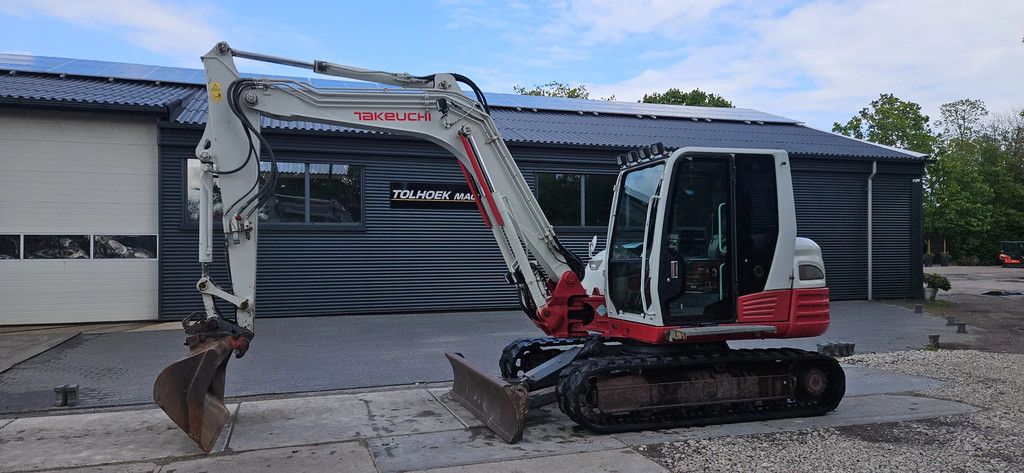 Takeuchi TB285