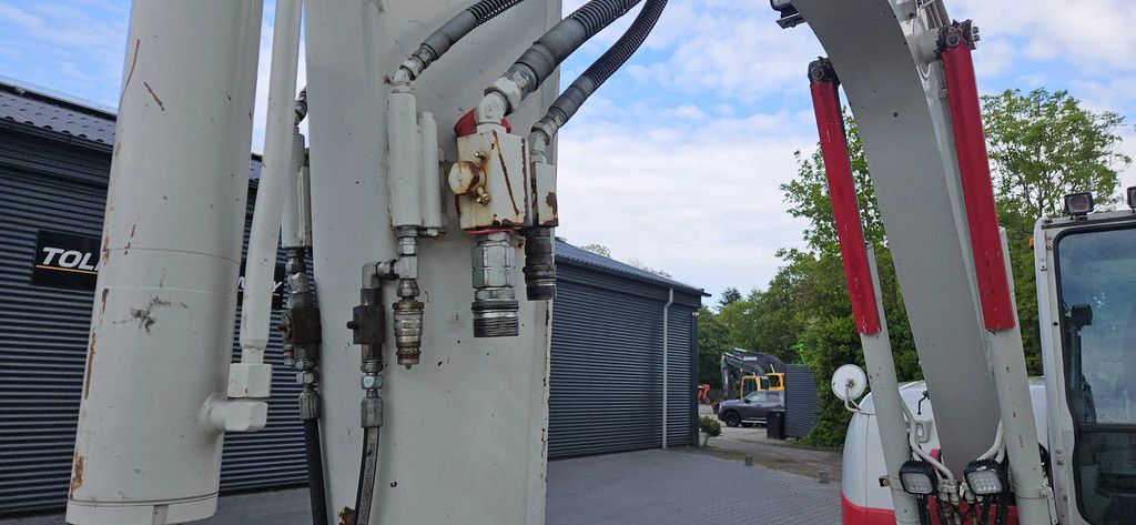 Takeuchi TB285