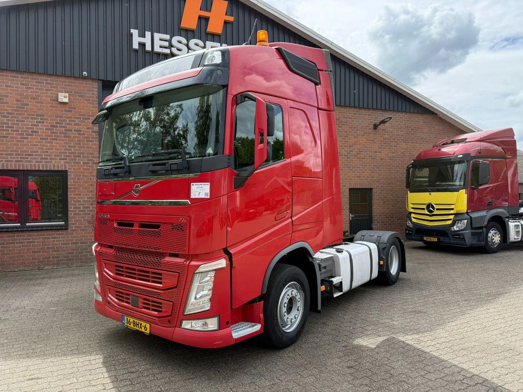 Volvo FH 460 Globetrotter 2x tank NL Truck APK/TUV 01-2027