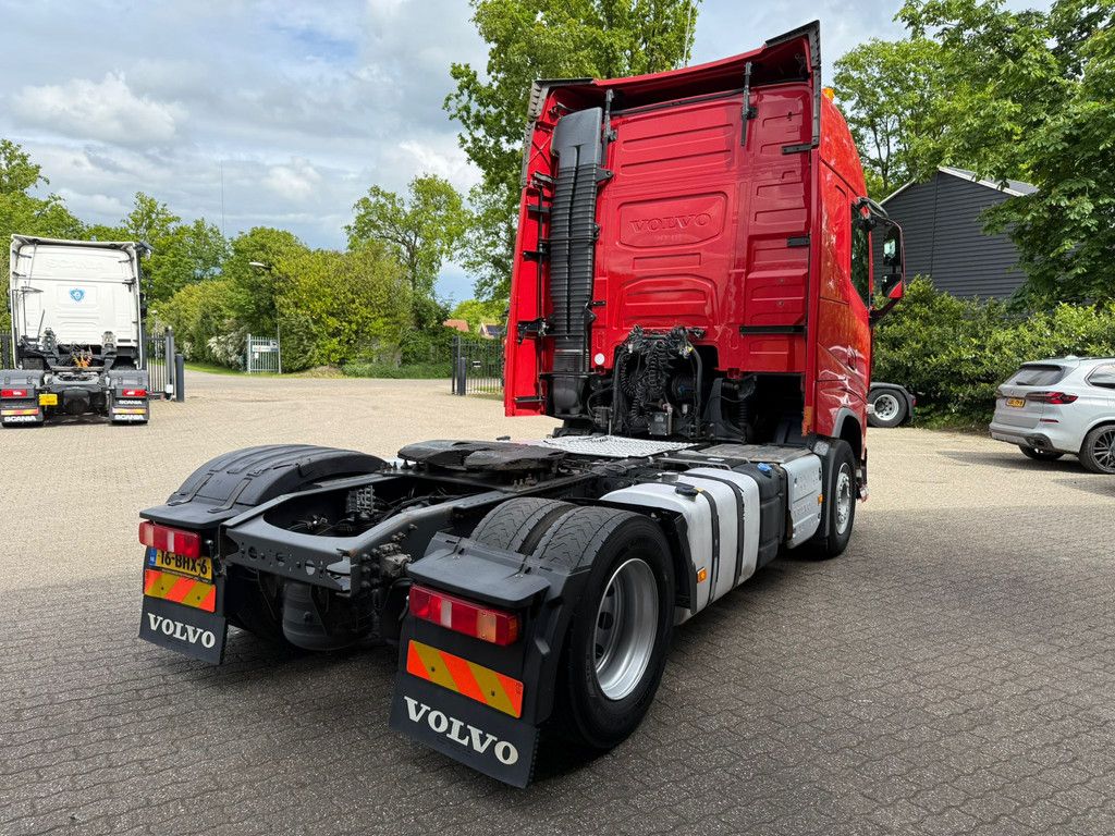 Volvo FH 460 Globetrotter 2x tank NL Truck APK/TUV 01-2027
