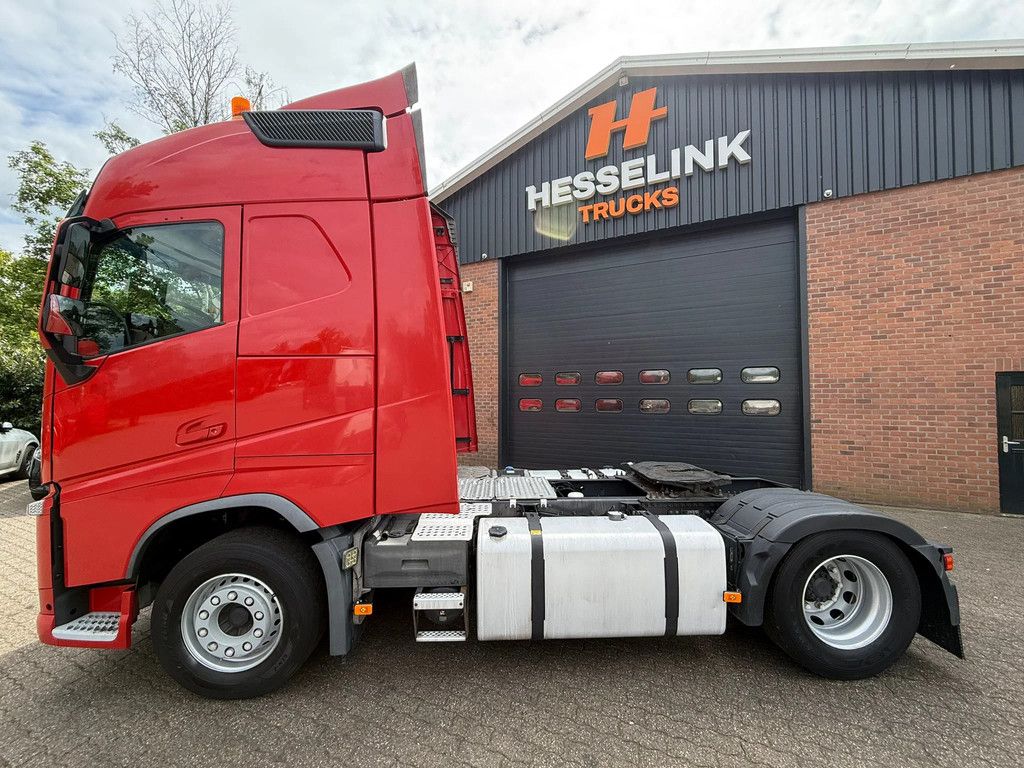 Volvo FH 460 Globetrotter 2x tank NL Truck APK/TUV 01-2027