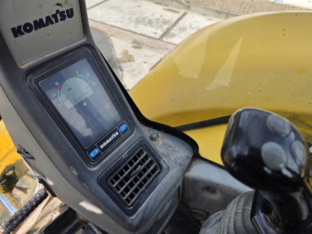 Komatsu PC80MR-3