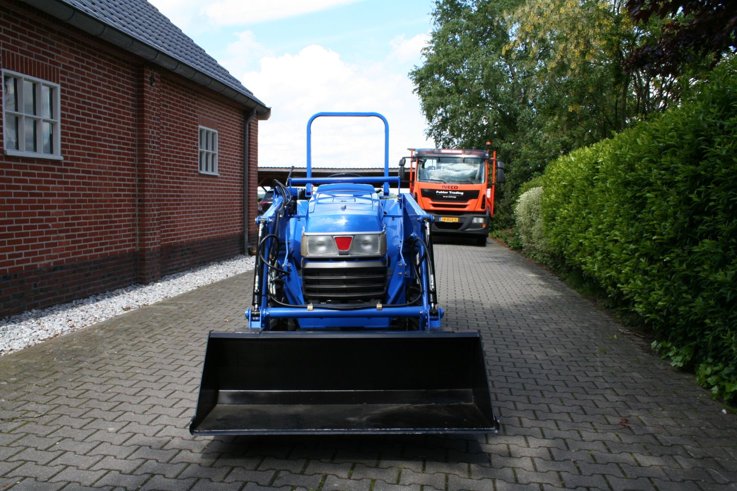Iseki Geas 21 with front loader from €95,00 per month