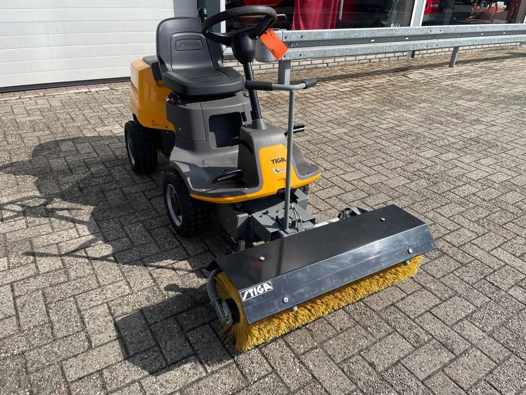 Stiga VILLA 320 HST