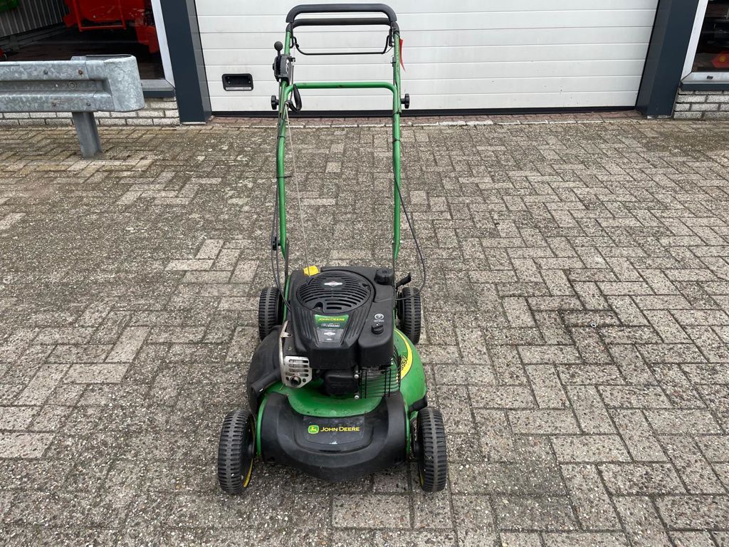 John Deere JS63V