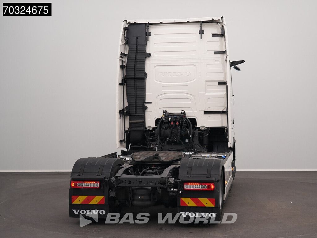 Volvo FH Aero 500 4X2 ONLY 6000KM! Globetrotter XL 2 tanks Mirrorcams ACC LED