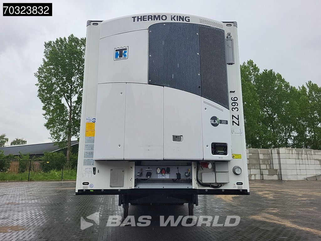 Schmitz SCB*S3 3 axles FRC Blumenbreit Pallettenkasten
