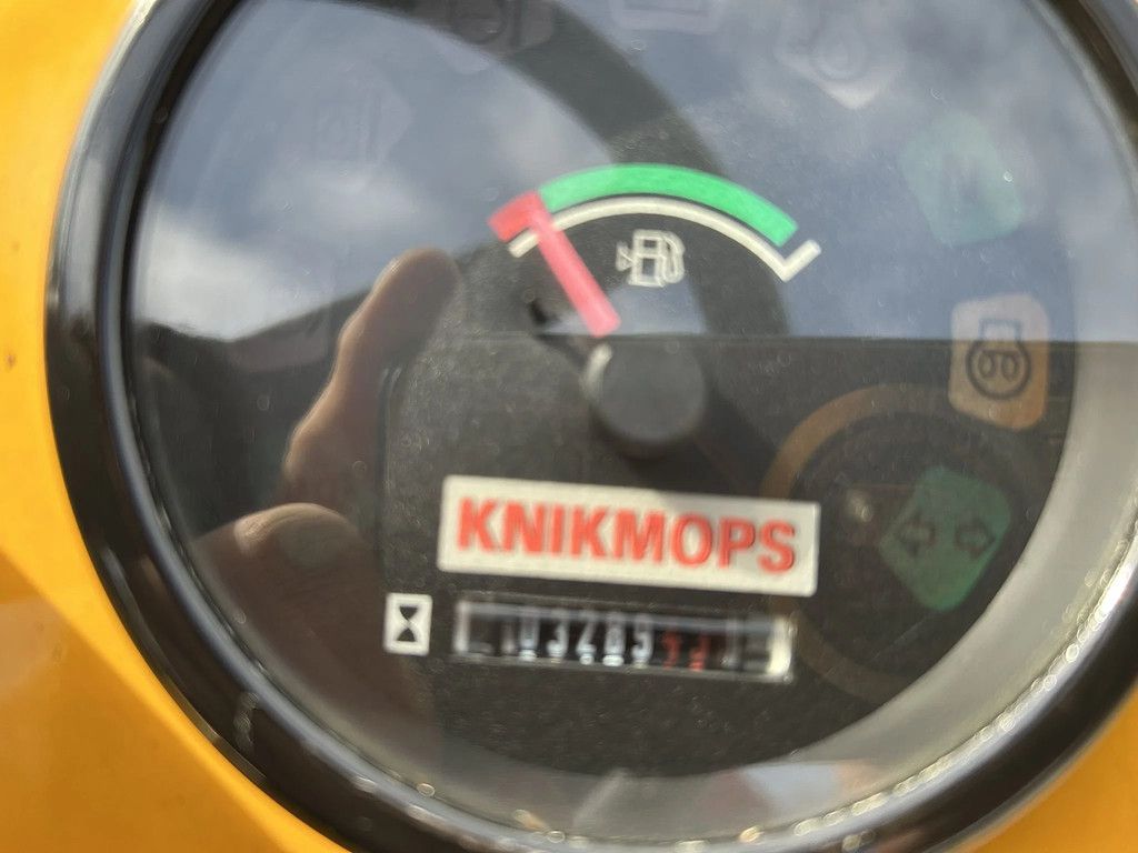 Knikmops 130