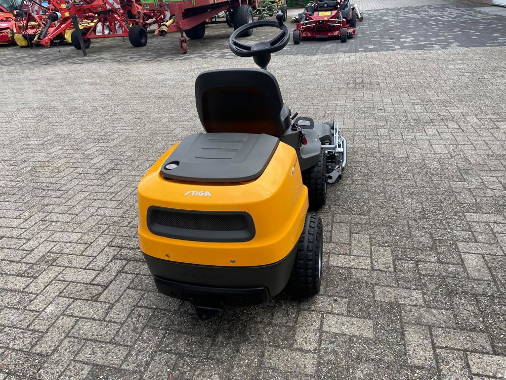 Stiga PARK 300 R
