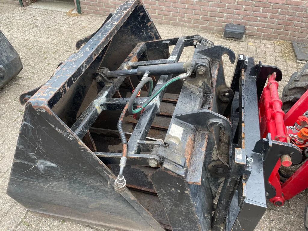 Schäffer 2336 Shovel Loader