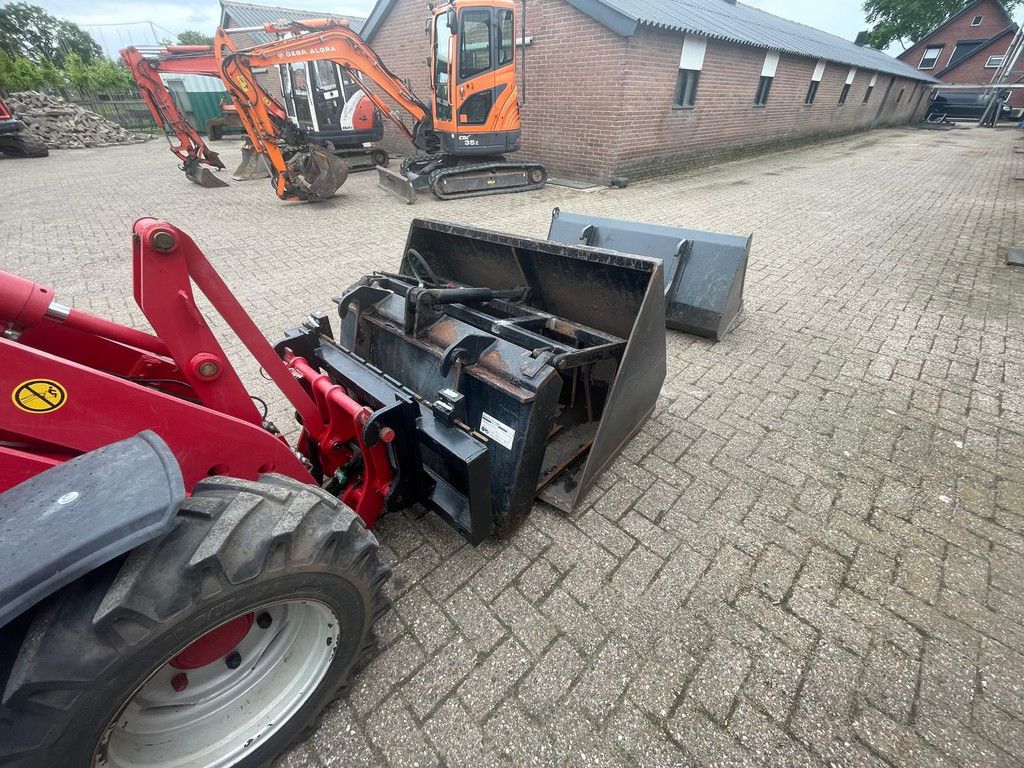 Schäffer 2336 Shovel Loader