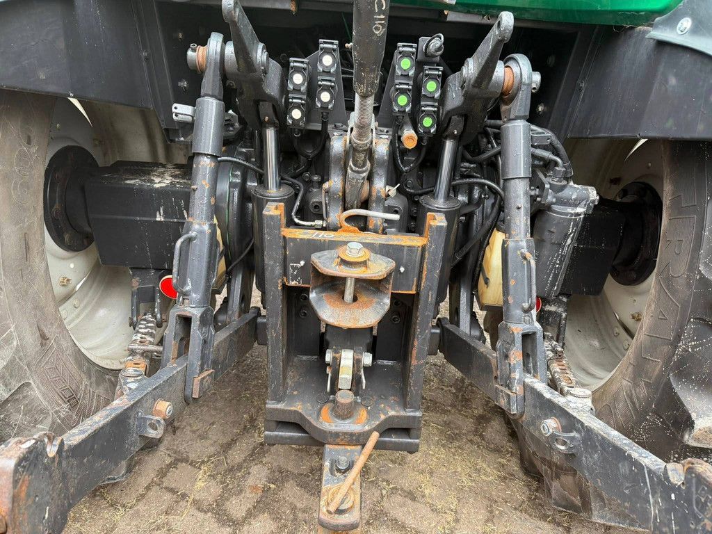 Tractor Valtra C110 Diesel 2005 met Voorlader