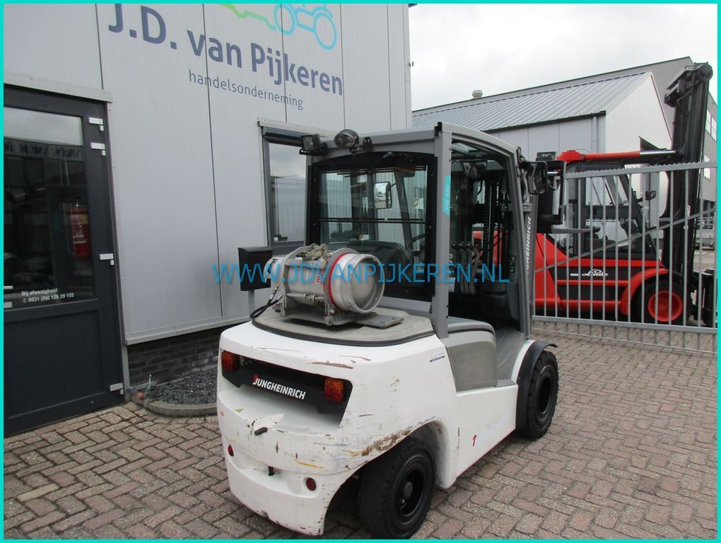 Jungheinrich TFG430 2017 2423uur+triplex4.4m+sideshift+215cmhoog