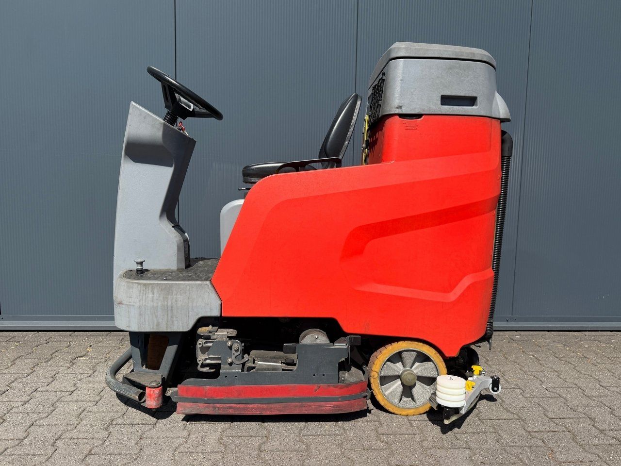 Hako Scrubmaster B120 R