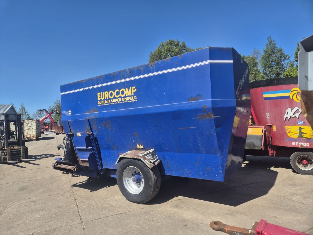 Gebruikte EUROCOMP Dual Mix Super Unifeed voermengwagen