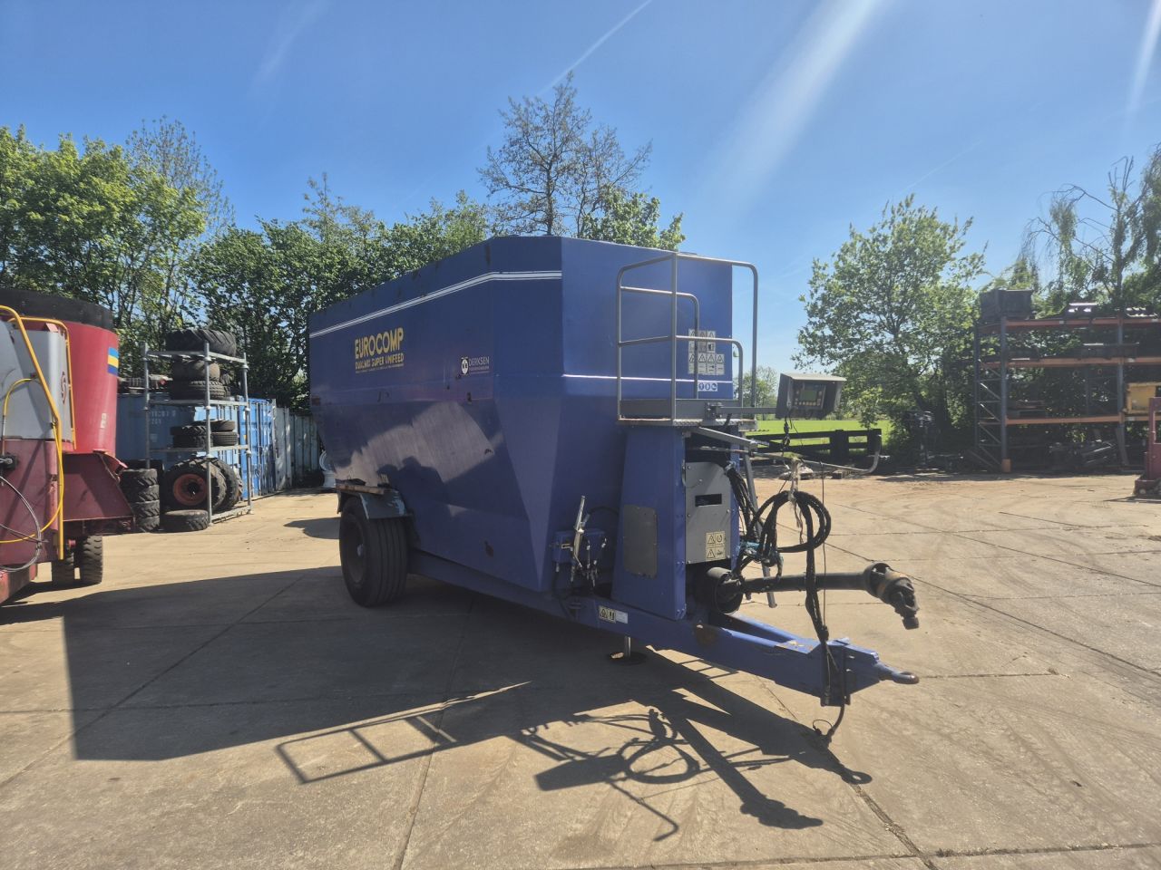Gebruikte EUROCOMP Dual Mix Super Unifeed voermengwagen