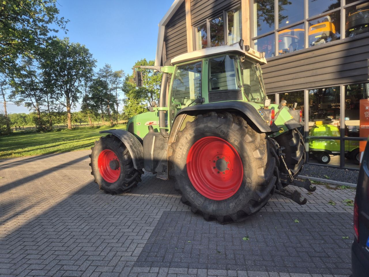 Gebruikte FENDT 716 vario tractor met 160 pk