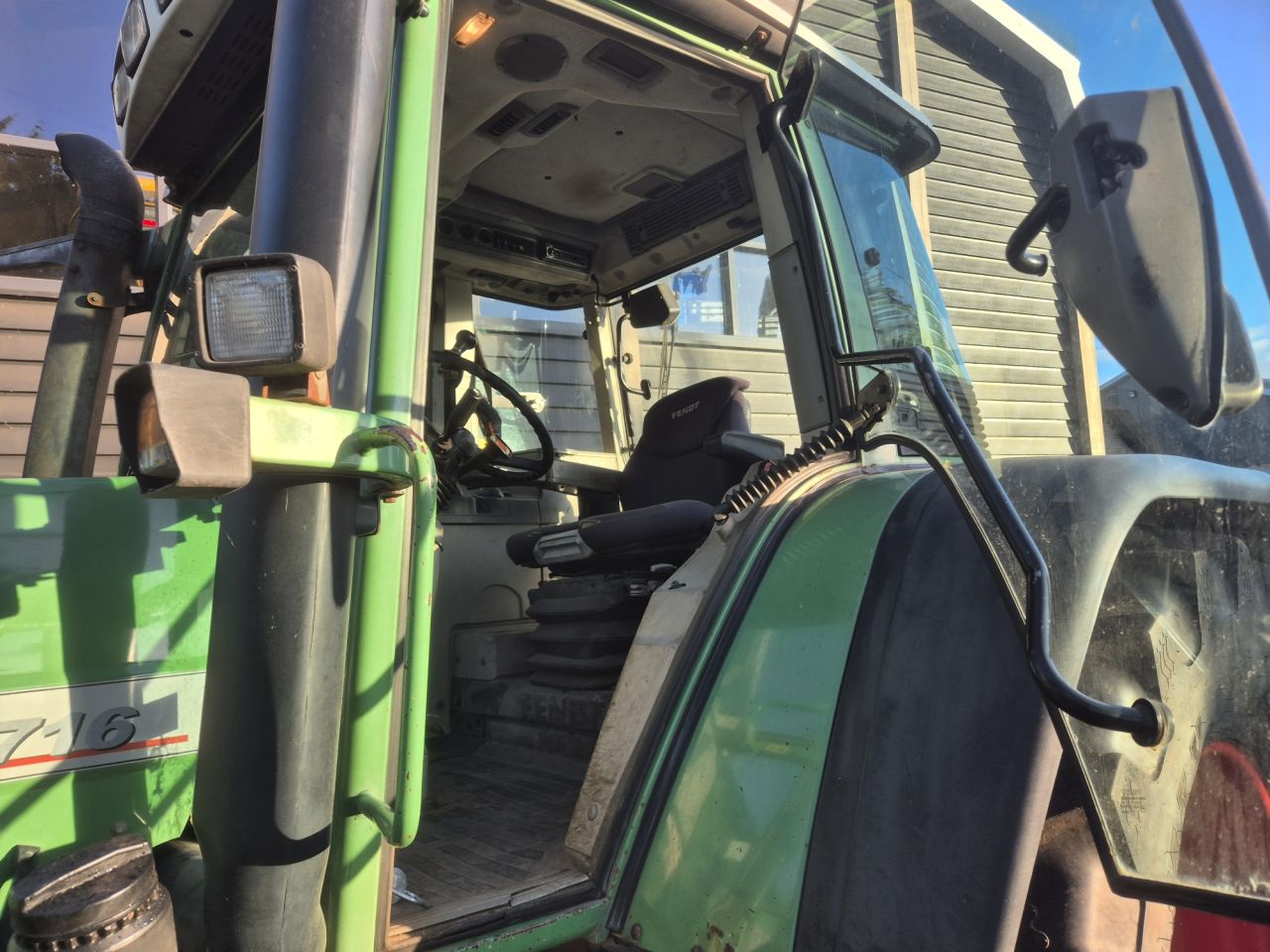 Gebruikte FENDT 716 vario tractor met 160 pk