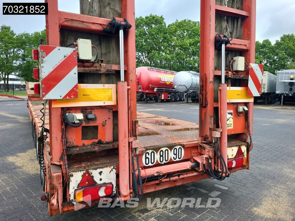 Nooteboom OSD-58-04V 4 axles Extendable 2x Steering Axle