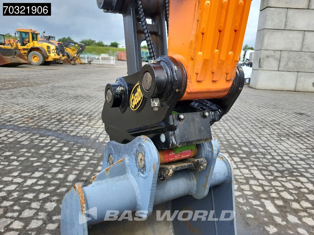 Develon DX55 R-7 A/C