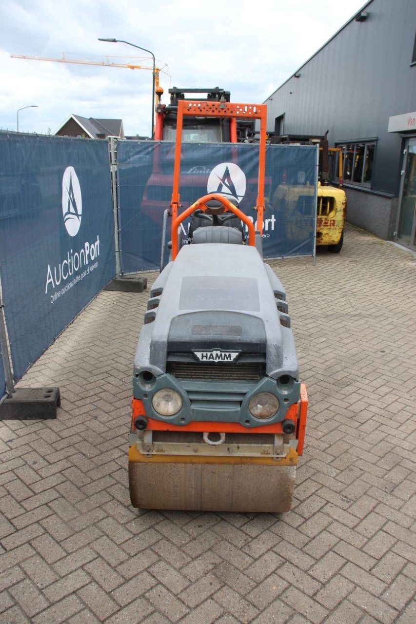 Tandem roller Hamm HD8VV Diesel 14.8kW 2015