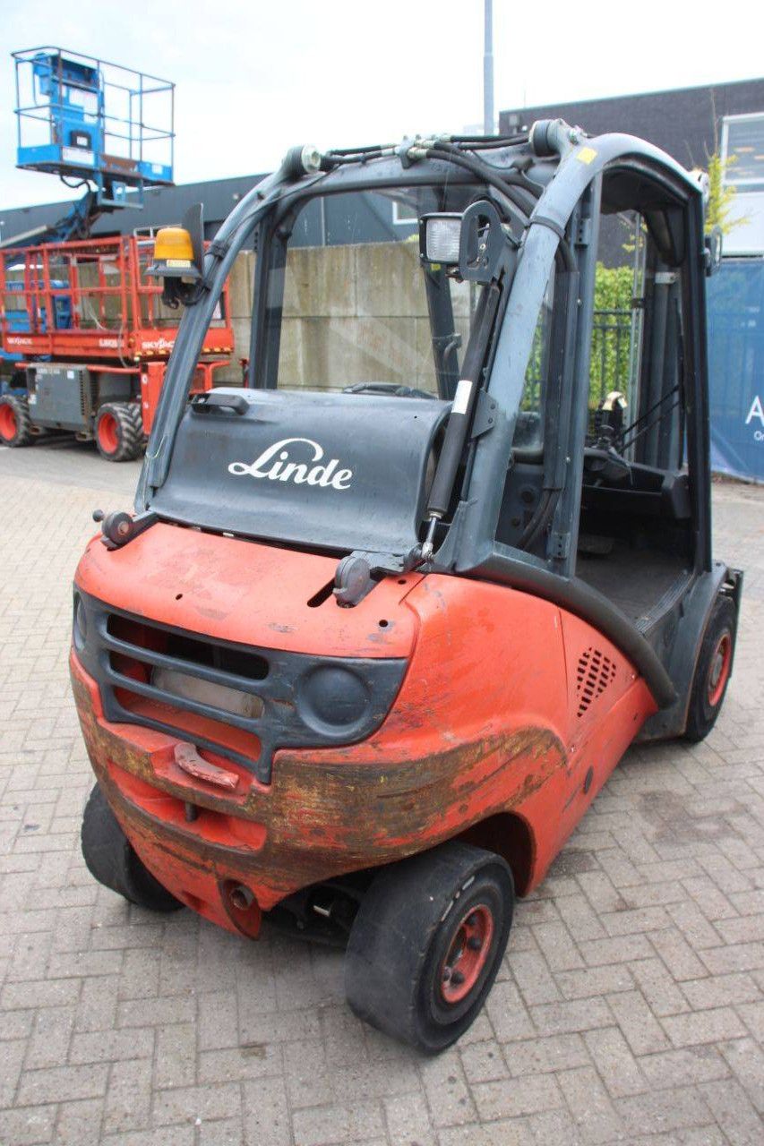 Linde H30T-01 Forklift 3000kg 4.6m 2012