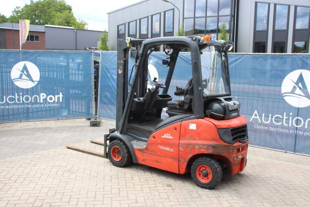Forklift Fenwick-Linde H20T-01 LPG 2000kg 4.5m 2012