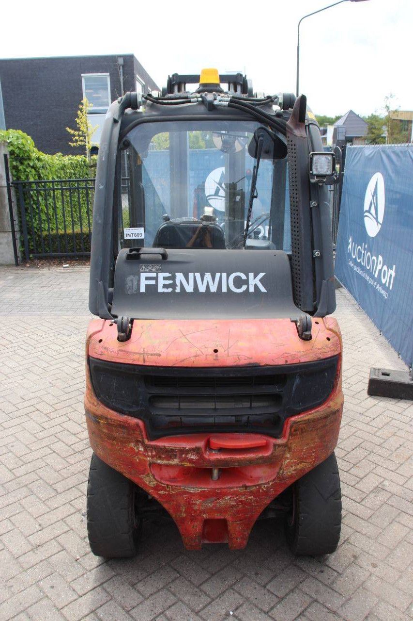 Forklift Fenwick-Linde H25T-02 LPG 2500kg 4.4m 2013