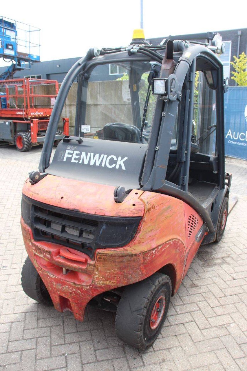 Forklift Fenwick-Linde H25T-02 LPG 2500kg 4.4m 2013