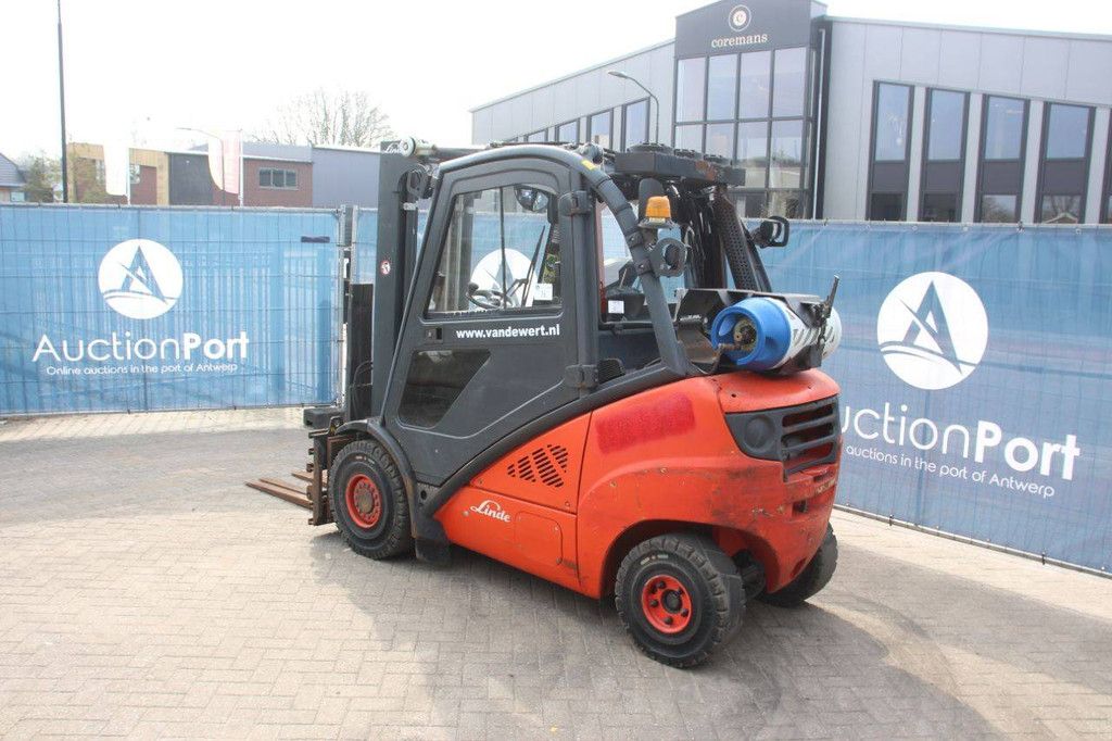 Linde H30T-01 LPG-Gabelstapler 3000 kg 5 m 2011