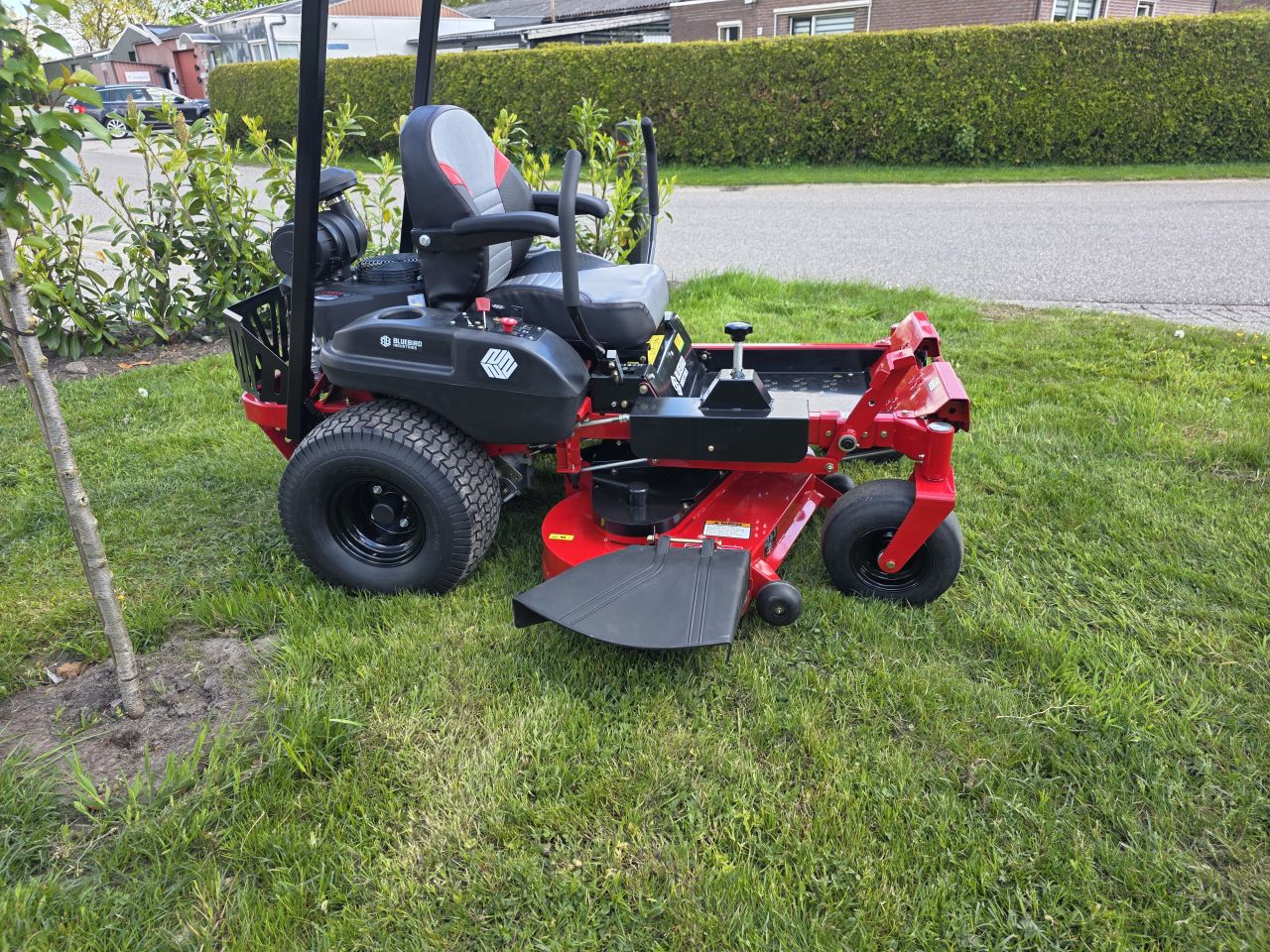 Zitmaaier BLUEBIRD ZTR 50L PRO (lease mogelijk)