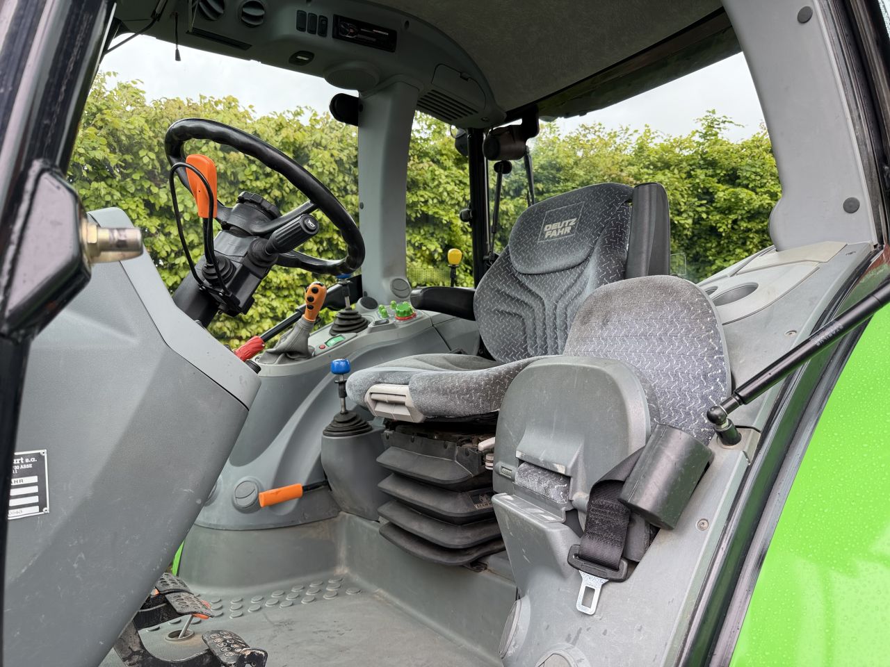 Deutz K610 met maar 5794 uur !!