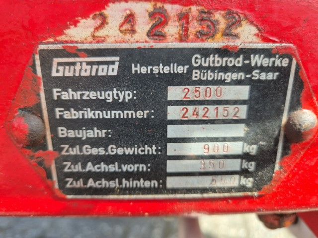 Gutbrot 2500 minitrekker. Minitrekkertrek.
