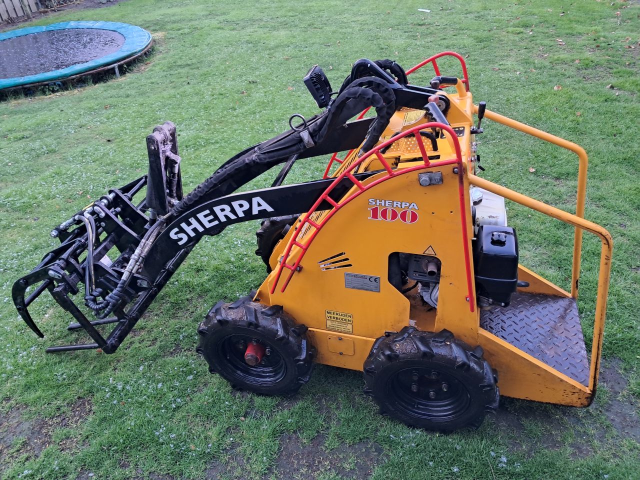 Sherpa 100 ( BJ 2013 ) / skidster / Giant / Mestklem / Honda