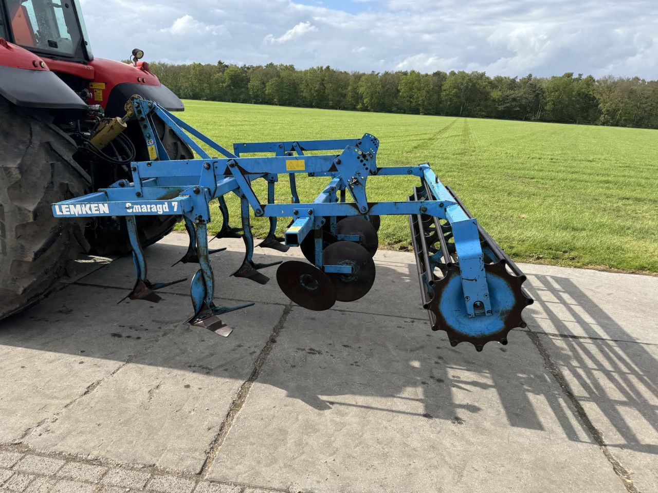 Lemken Smaragd 7/300 vleugelschaar cultivator buizenrol 3 meter