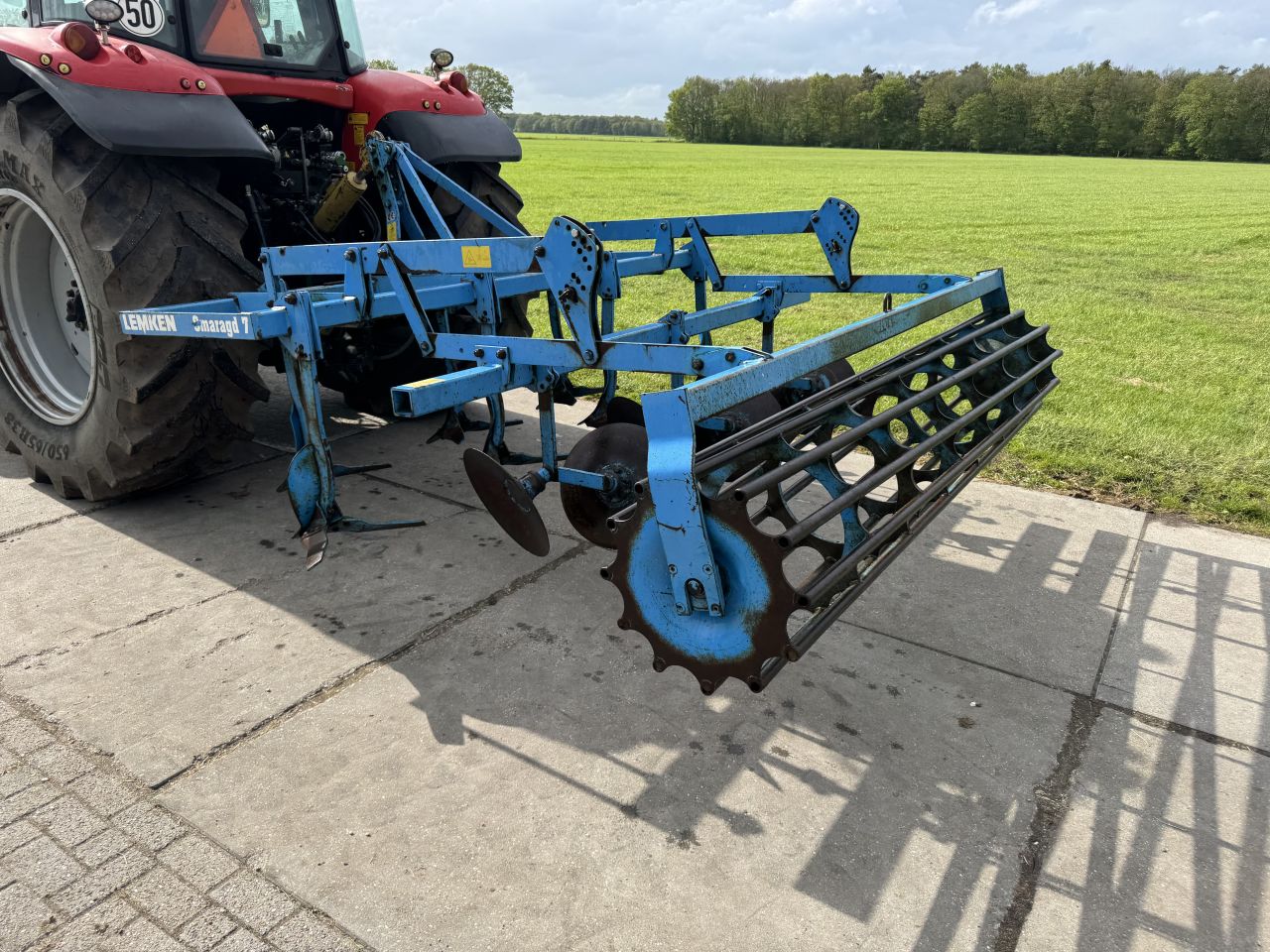 Lemken Smaragd 7/300 vleugelschaar cultivator buizenrol 3 meter