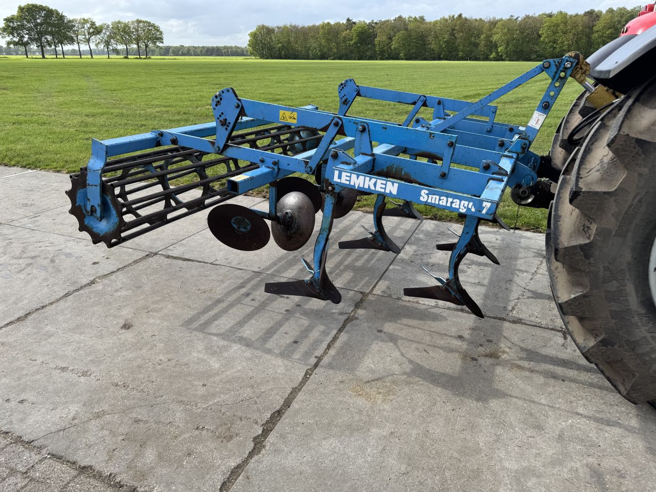 Lemken Smaragd 7/300 vleugelschaar cultivator buizenrol 3 meter
