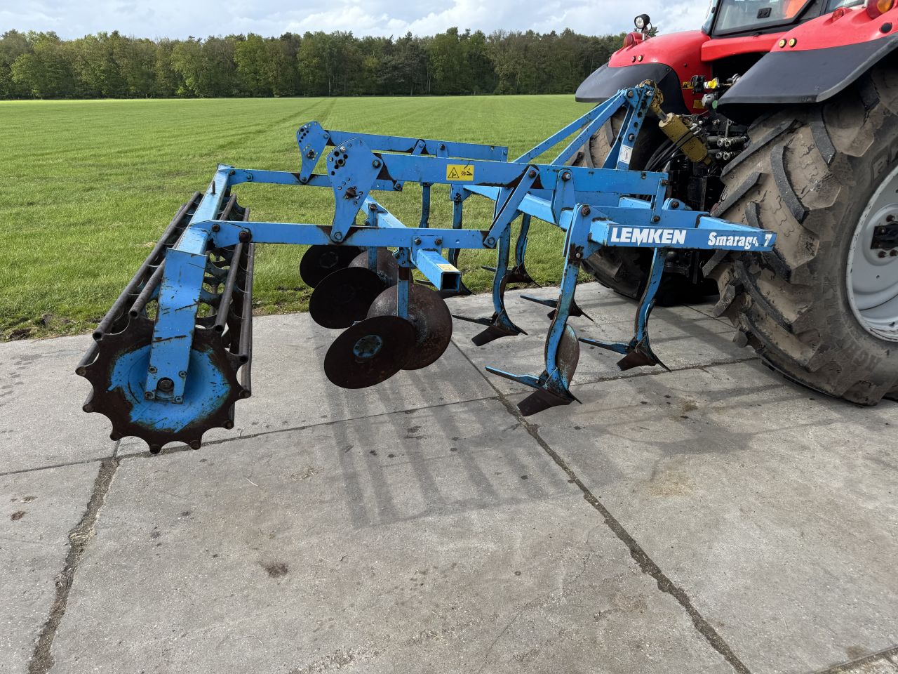 Lemken Smaragd 7/300 vleugelschaar cultivator buizenrol 3 meter